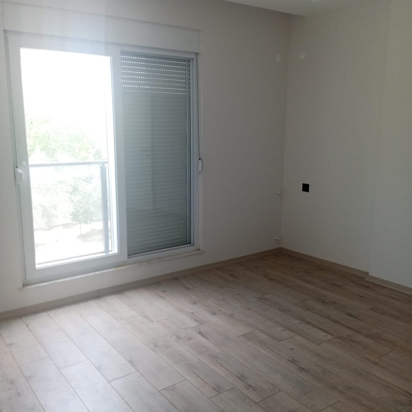 ANTALYA VARSAK SÜLEYMAN DEMİRELDE SATILIK 3+1 DAİRE