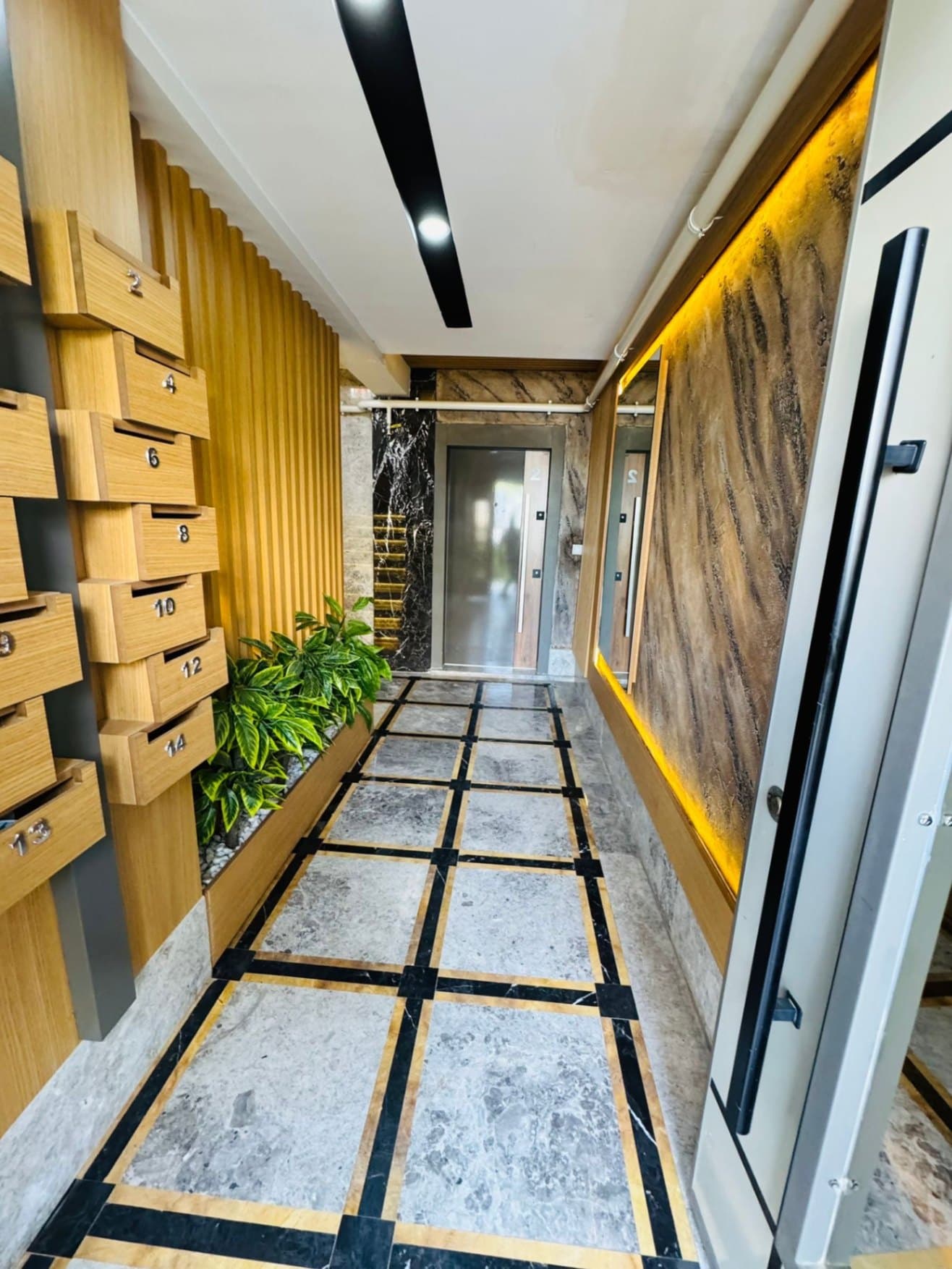 GÖKSU MAHALLESİNDE ARAKAT SATILIK 3+1 DAİRE
