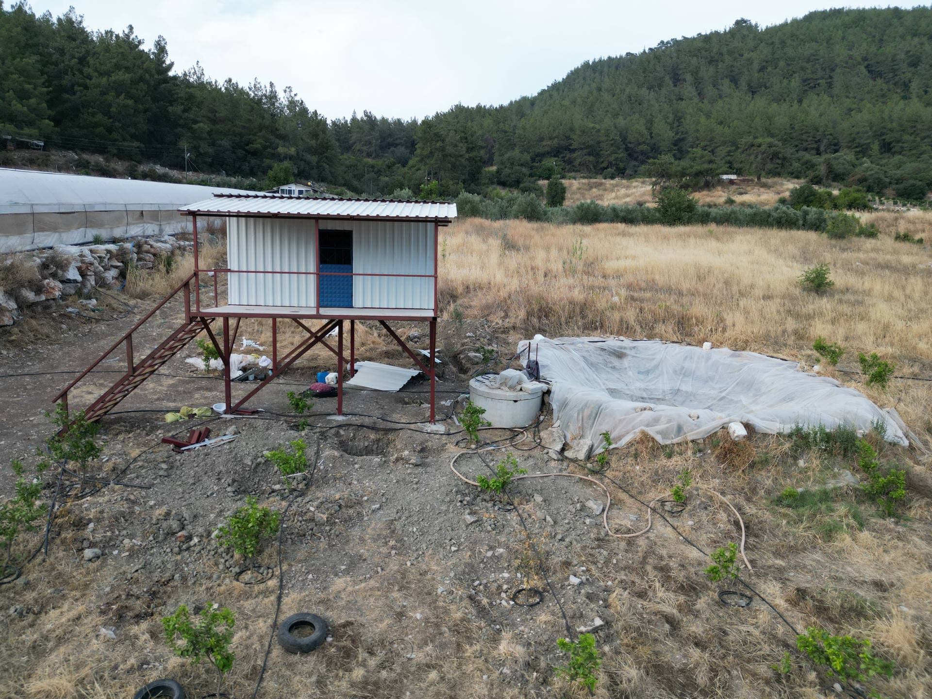 KUMLUCA'DA DENİZ MANZARALI 2.700 M² STARLA SATILIKTIR