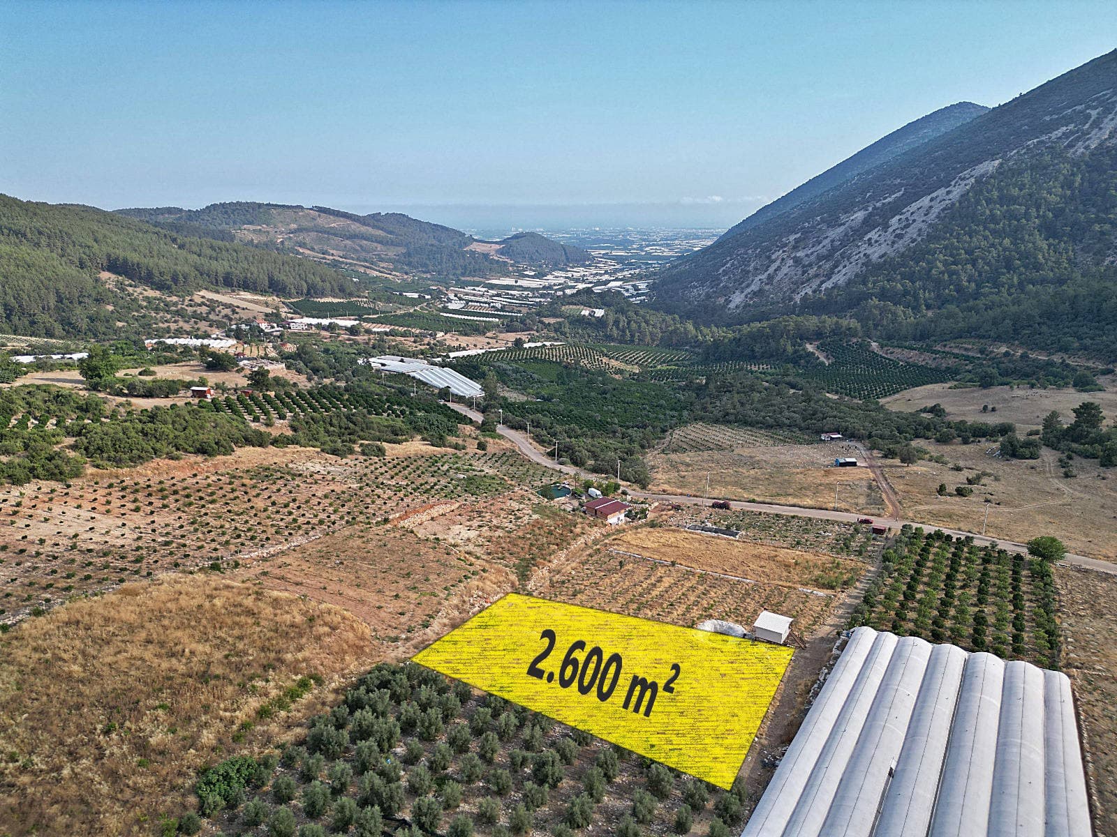 KUMLUCA'DA DENİZ MANZARALI 2.700 M² STARLA SATILIKTIR
