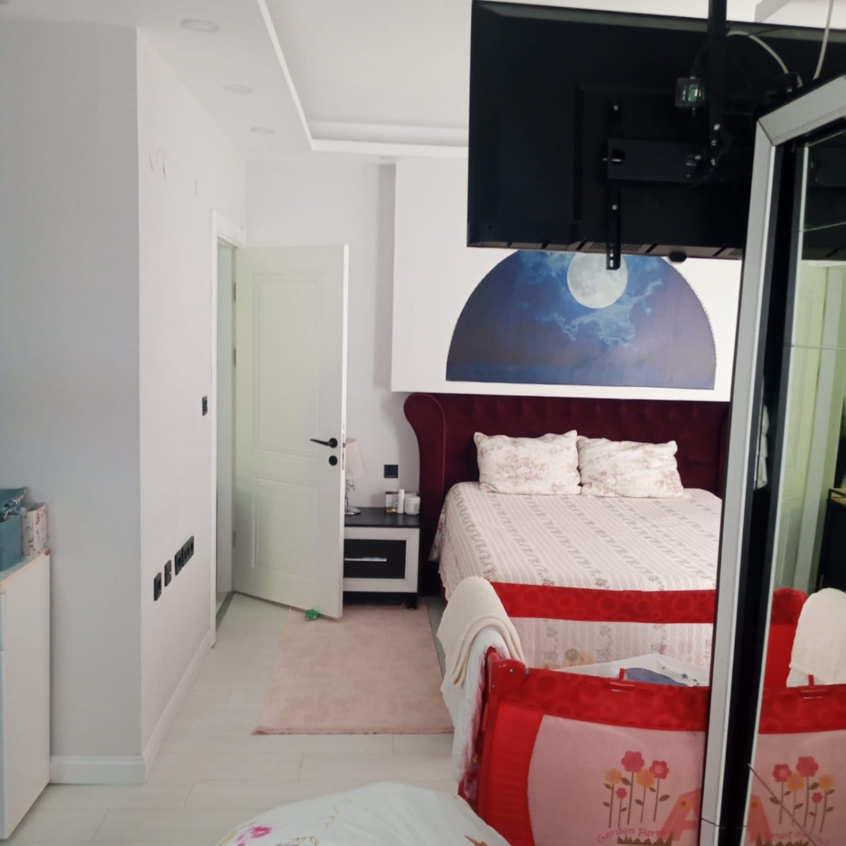 ANTALYA MURATPAŞA CUMHURİYET MAHALLESİNDE EŞYALI SATILIK DAİRE