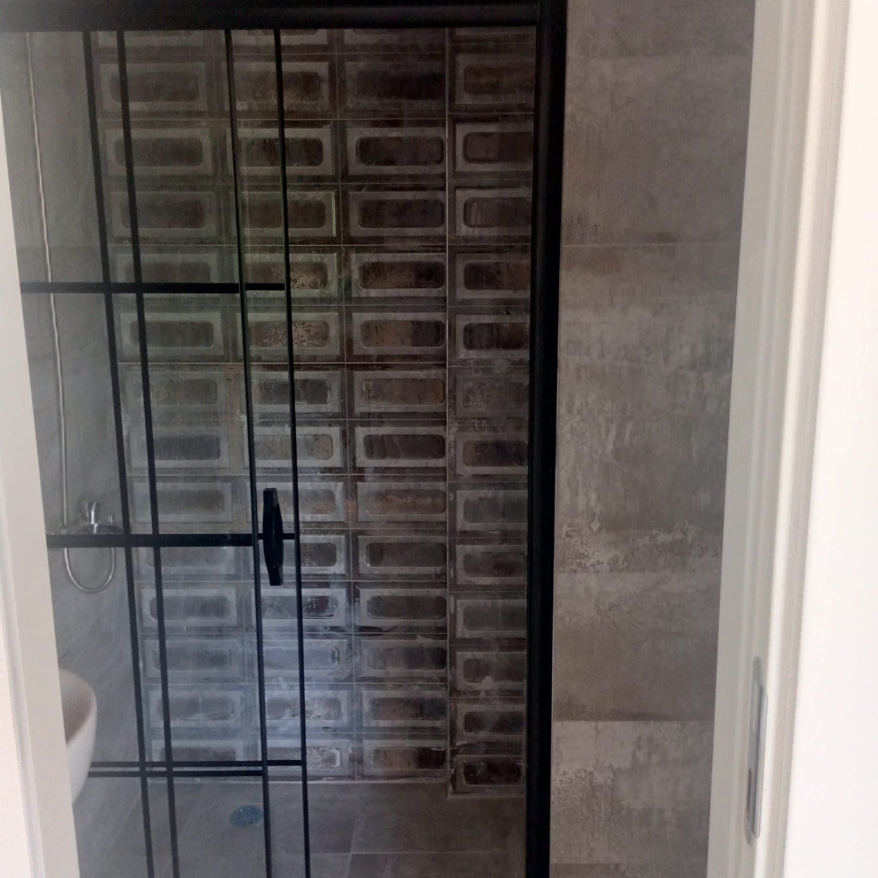 ANTALYA VARSAK SÜLEYMAN DEMİRELDE SATILIK 3+1 DAİRE