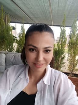 Nadire Yakar