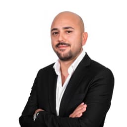 Ali Bayar