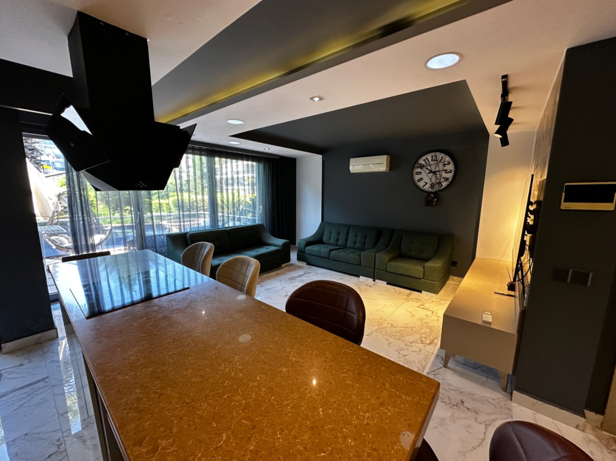 LUX SİTEDE 2+1 KONYAALTINDA EŞYALI KİRALIK DAİRE