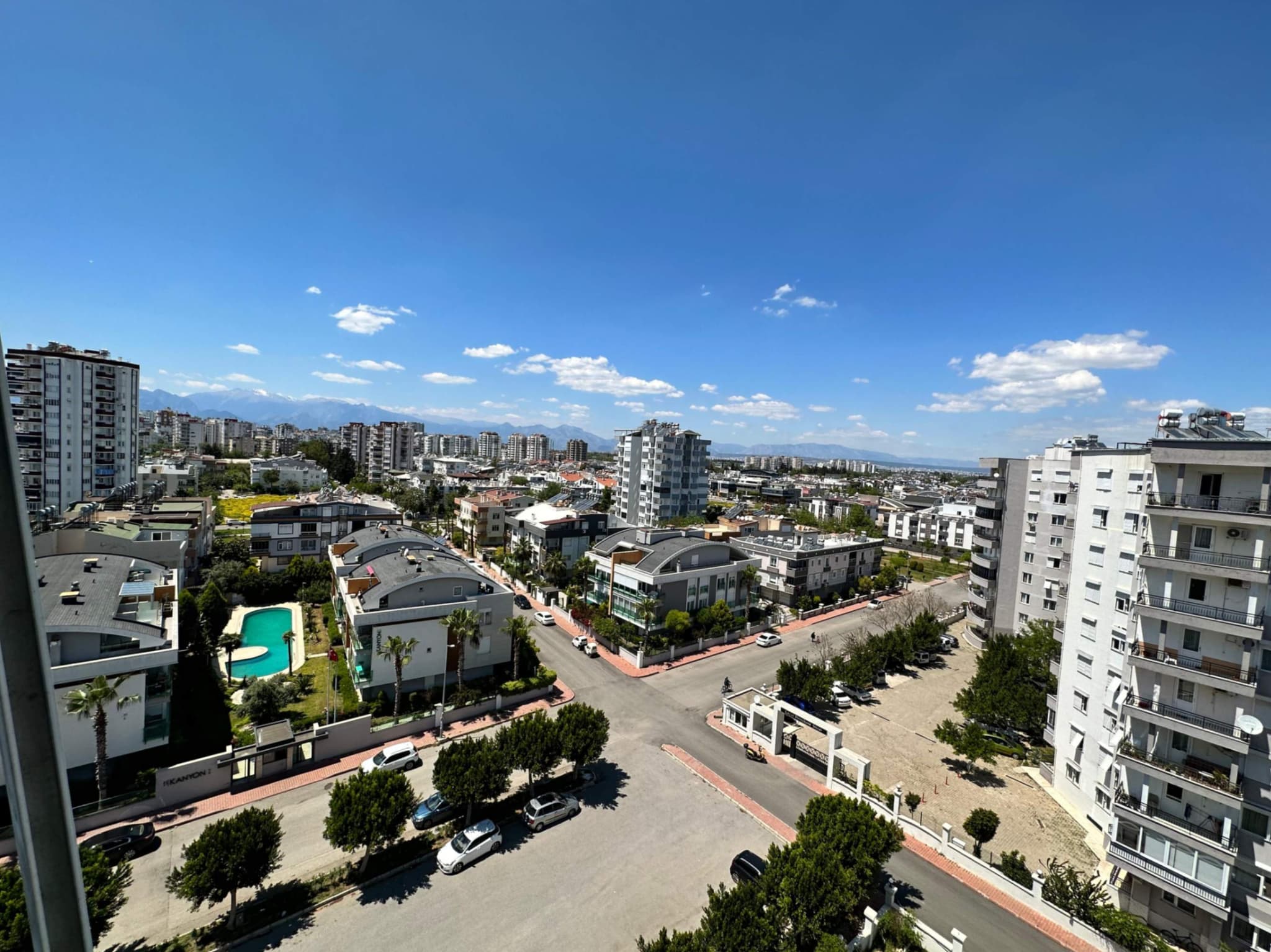 ANTALYA LARA GÜZELOBADA SATILIK DAİRE