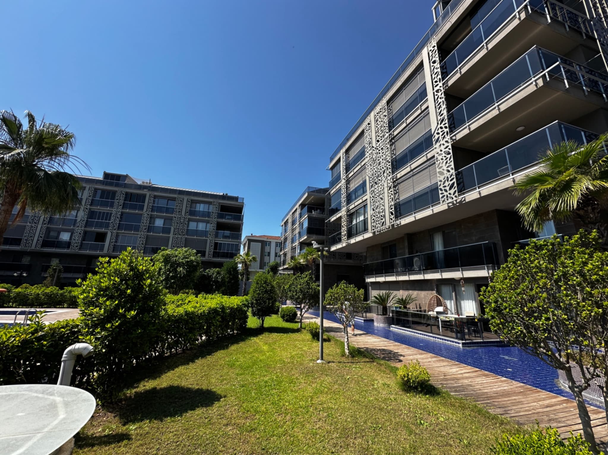 LUX SİTEDE 2+1 KONYAALTINDA EŞYALI KİRALIK DAİRE