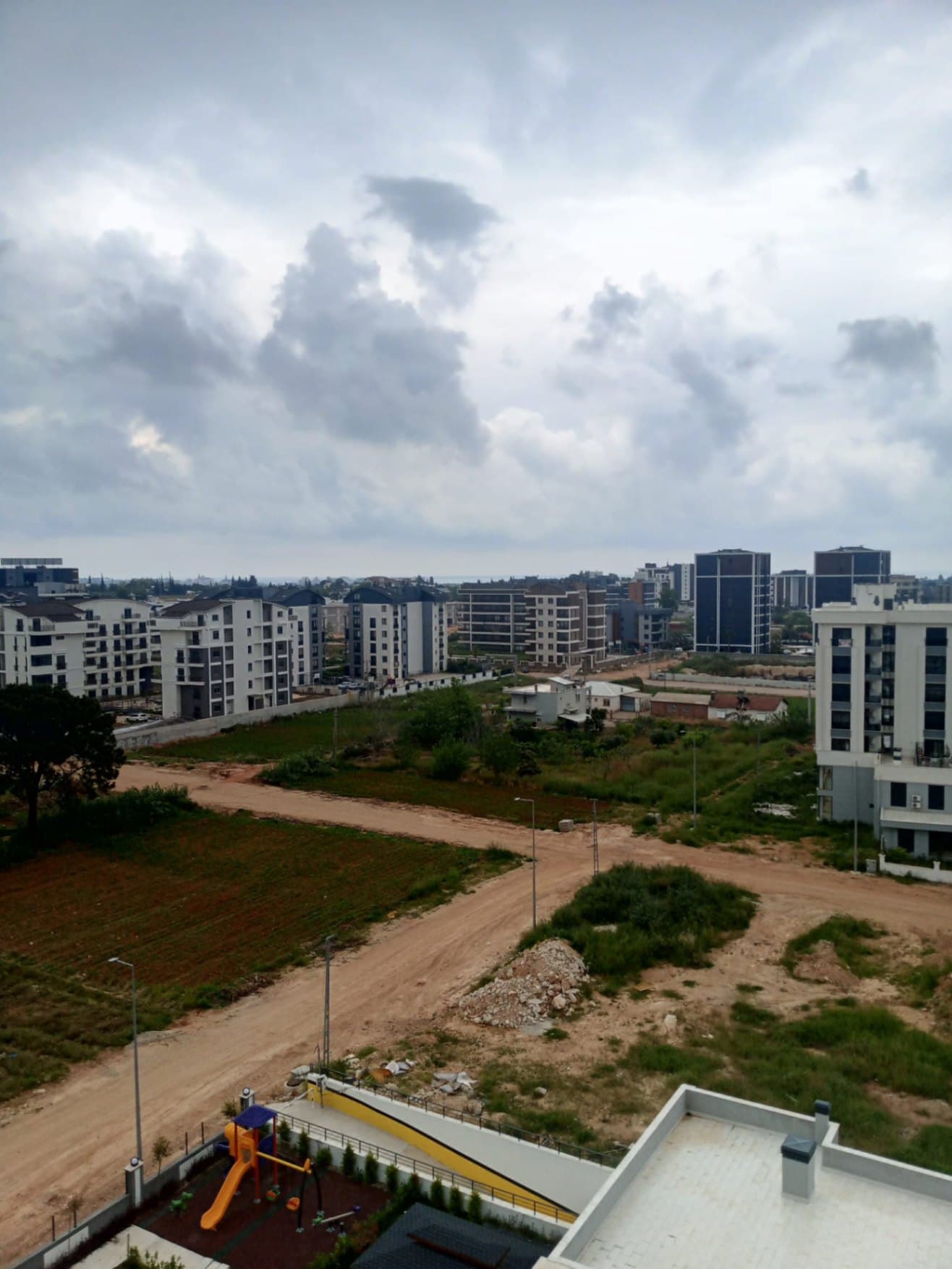 ANTALYA AKSU ALTINTAŞTA SATILIK 2+1